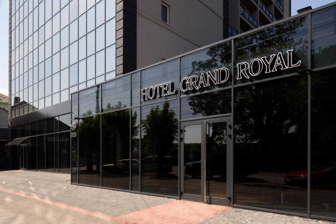 Grand Royal Ξενοδοχείο Chernivtsi Εξωτερικό φωτογραφία