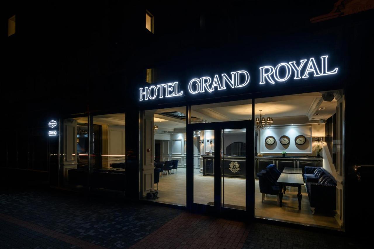 Grand Royal Ξενοδοχείο Chernivtsi Εξωτερικό φωτογραφία