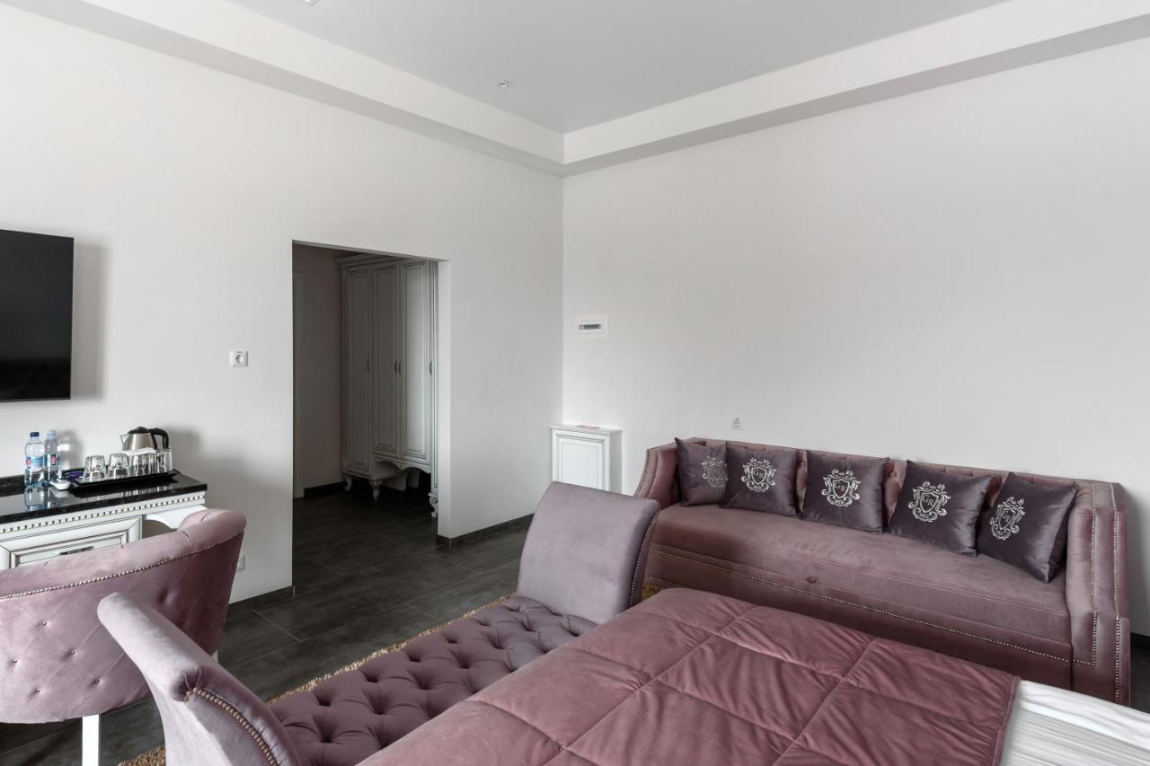 Grand Royal Ξενοδοχείο Chernivtsi Εξωτερικό φωτογραφία