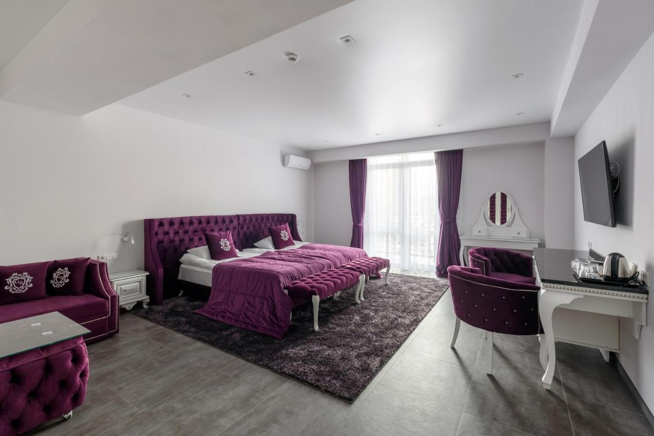 Grand Royal Ξενοδοχείο Chernivtsi Εξωτερικό φωτογραφία