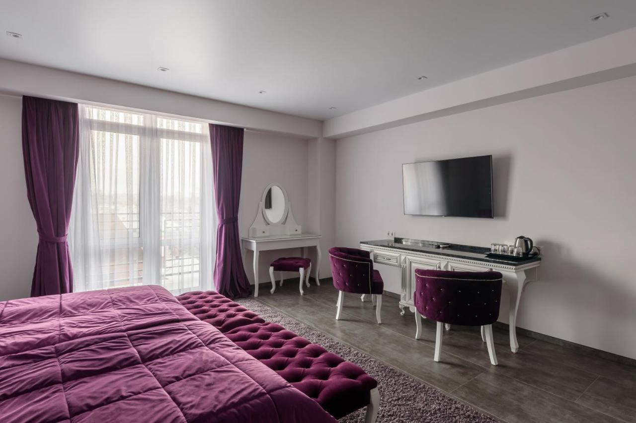 Grand Royal Ξενοδοχείο Chernivtsi Εξωτερικό φωτογραφία