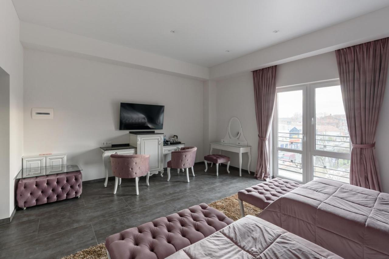Grand Royal Ξενοδοχείο Chernivtsi Εξωτερικό φωτογραφία